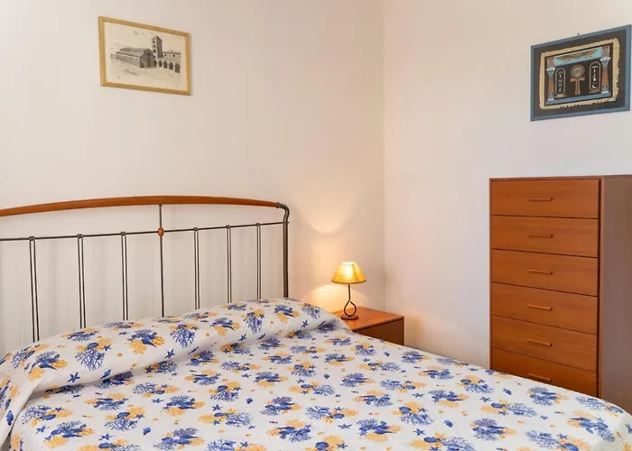 L'incanto Del Borgo تروبيا